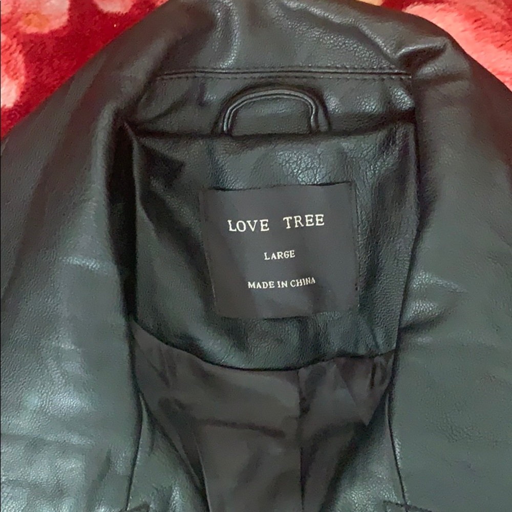 Woman’s jacket - Picture 2 of 4